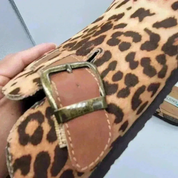 CALISTOGA Leopard Women's Sleepers/Sandals Buckle Strap Size 10 Faux Suede Flat - Picture 3 of 10